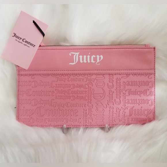 NWT Juicy Couture Shout it Out Wristlet Deboss Logo Pink Icing - Picture 2 of 6